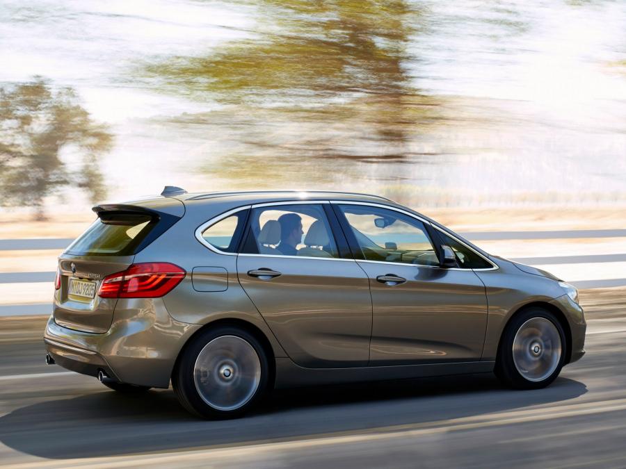  BMW 225i Active Tourer 2014 года  (фото 3 из 30)